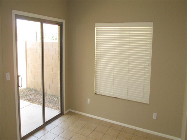 Building Photo - 2567 W Amber Sun Dr