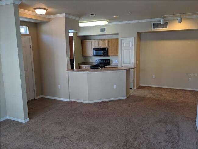 Building Photo - 5570 Rosehill Rd