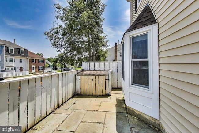 Building Photo - 20117 Locustdale Dr