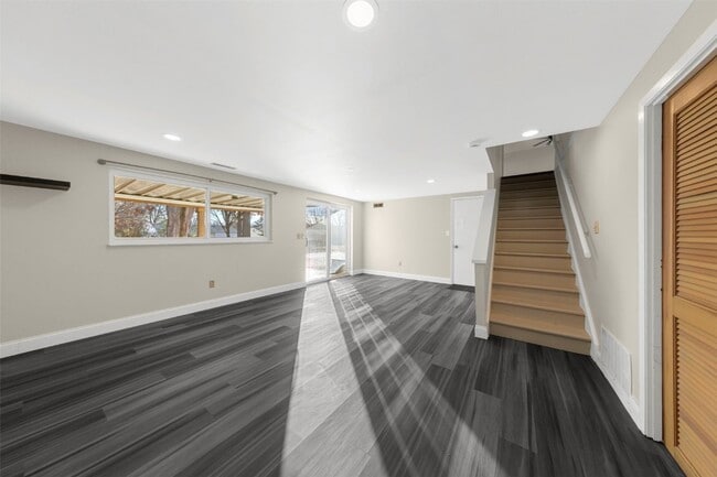 Building Photo - 818 Reinke Rd