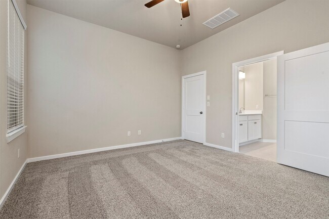 Building Photo - 131 Lukewood Cir