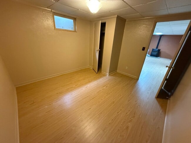 Building Photo - 4 Bedroom 2 Bathroom Home on Large Corner Lot with 2 Car Attached Garage In Great Neighborhood In...