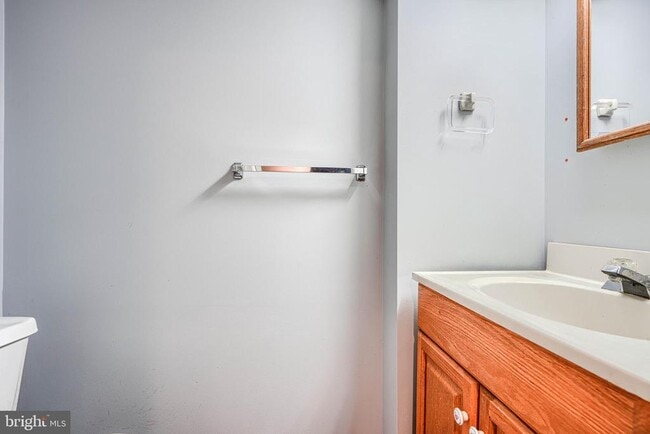 Building Photo - 4312 Silver Spring Rd