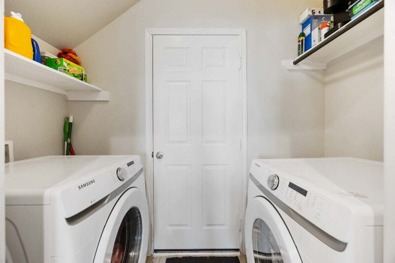 Building Photo - 6526 Macroom Meadows Ln