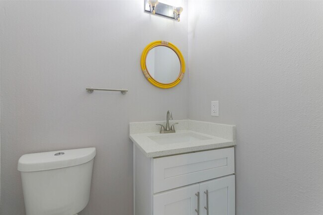 Building Photo - 3605 Barberry Dr