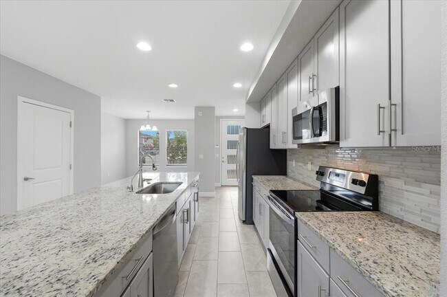 Building Photo - 4712 Terra Esmeralda Dr