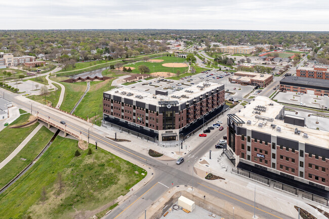 Building Photo - Telegraph Lofts West