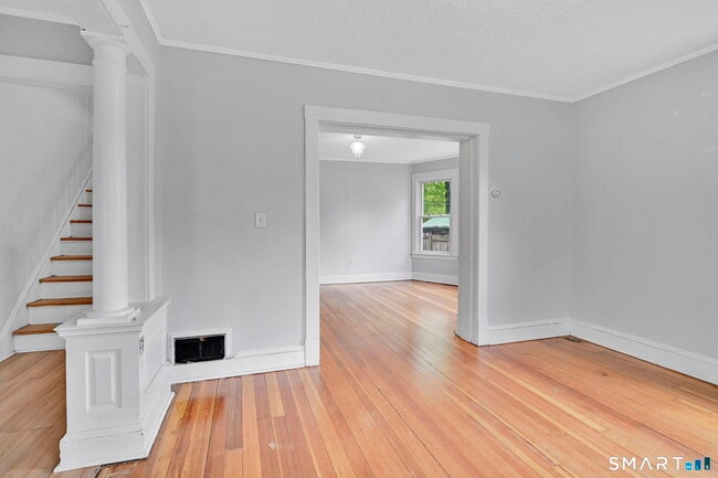 Building Photo - 42 Hartford Ave