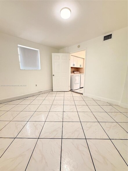 Building Photo - 20000 SW 123rd Dr