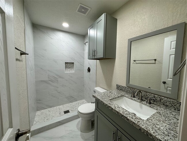 Building Photo - 3357 Frick Rd