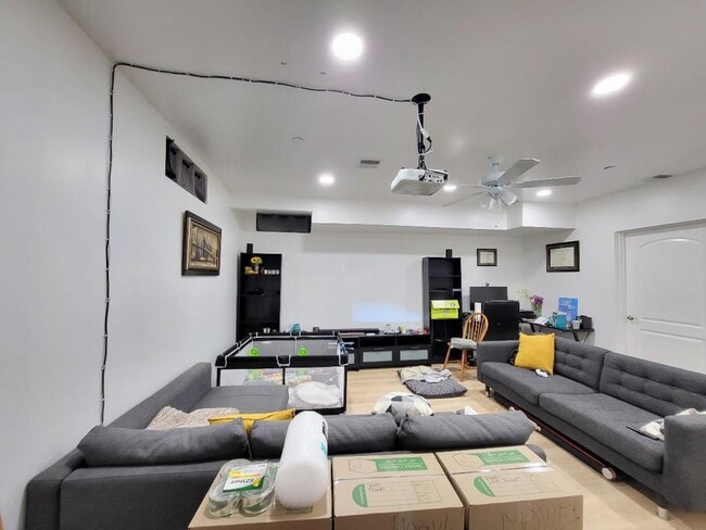 DOWNSTAIRS FAMILY ROOM - 15 Water St