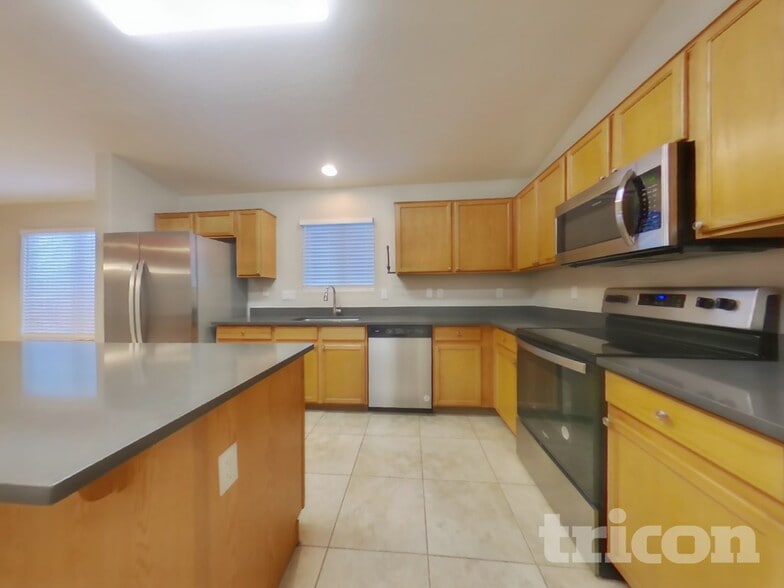 Building Photo - 15109 N Verbena St