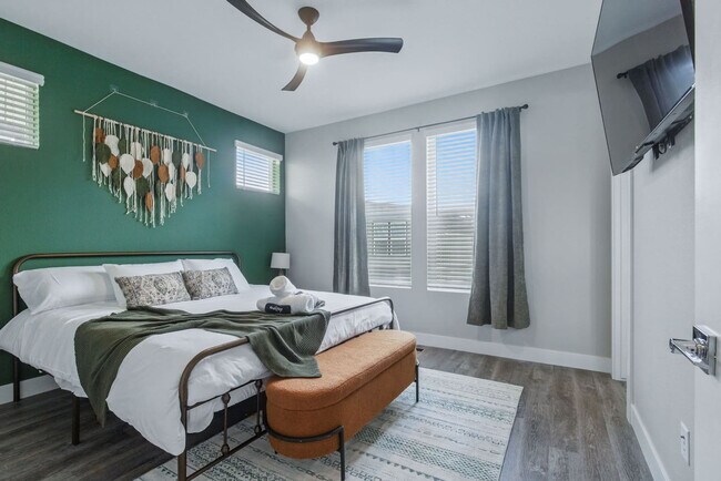 Building Photo - 6029 Benton St