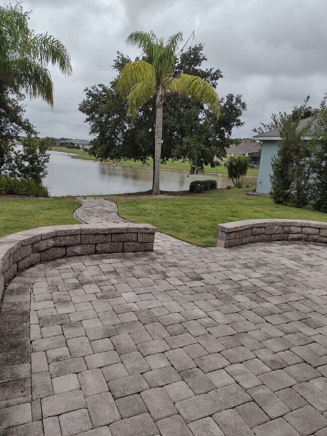 Building Photo - Waterfront Home in Lakes of Mt. Dora