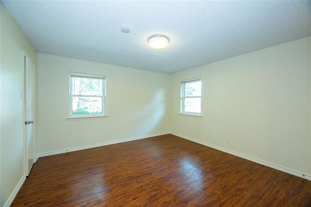Building Photo - 501 Dogwood Dr
