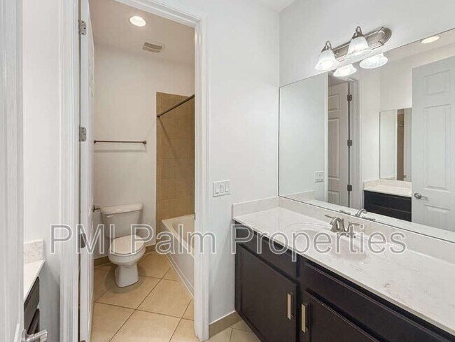 Building Photo - 3001 Strada Court