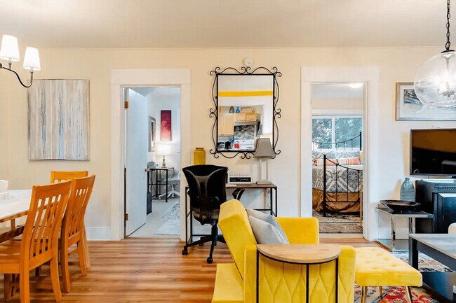 Building Photo - 756 N 76th St