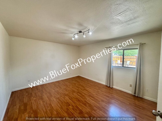 Building Photo - 2819 E 20th St