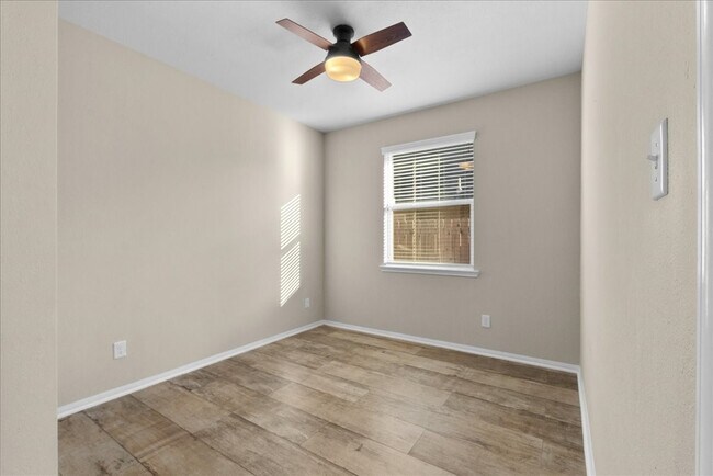 Building Photo - 8306 Hampton Bay Drive