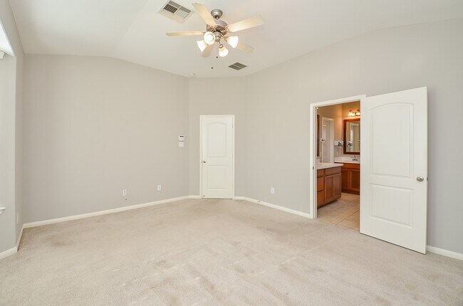 Building Photo - 5528 Gemstone Park Rd