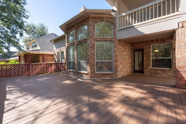 Building Photo - 11 Korbel Ct