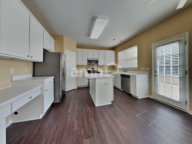 Building Photo - 1432 Cantwell Ct