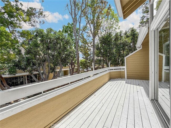 Building Photo - 3740 S Bear St