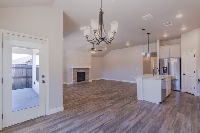 Building Photo - New Home in Moore For Rent