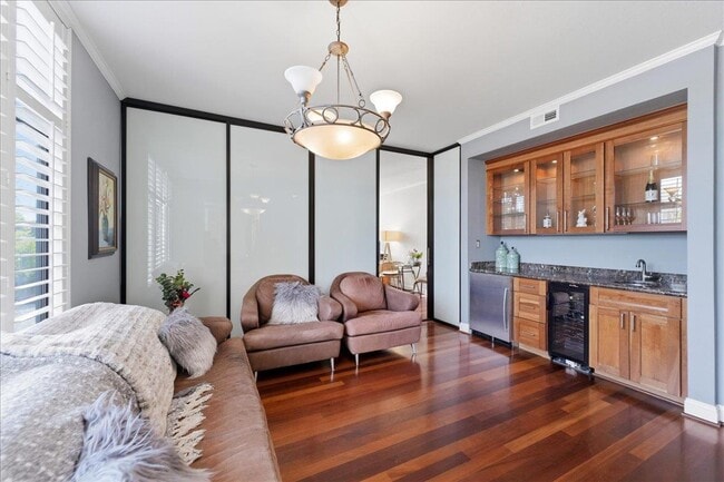 Building Photo - 11 Hayward Ave