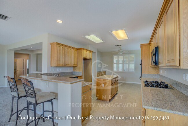 Building Photo - 2 bedroom, 2 bathroom + Casita in Sun City Lincoln Hills