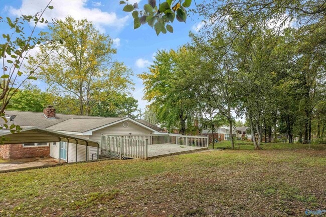 Building Photo - 329 Pawnee Trail SE