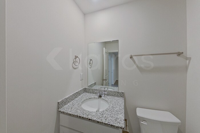 Building Photo - 366 Ironwood Ct