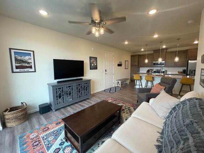 Building Photo - 3825 Presidio Point