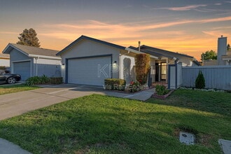 Building Photo - 6072 Carolina Cir
