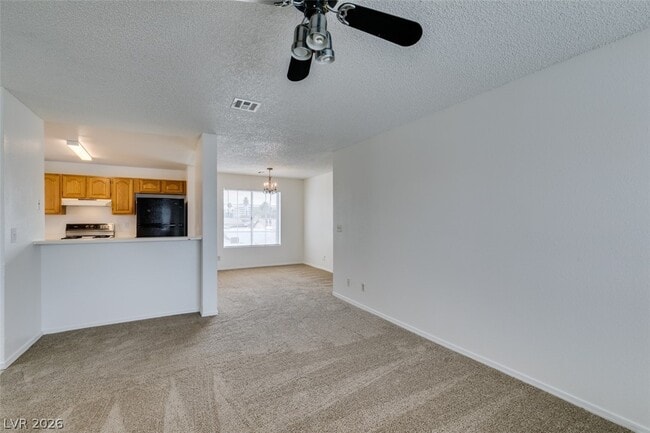 Building Photo - 1375 E Hacienda Ave