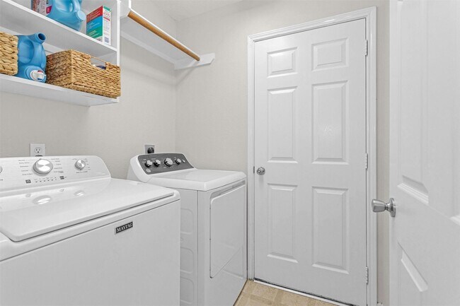 Building Photo - 2614 Easton Springs Ct