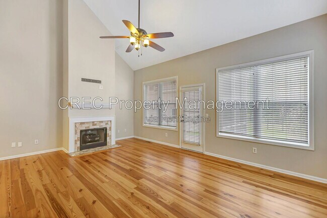 Building Photo - 1071 Barfield St
