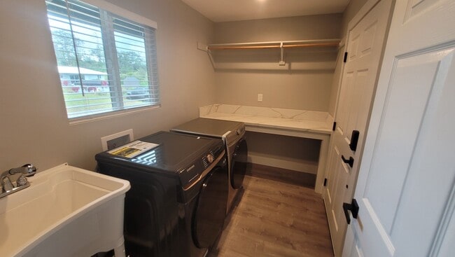 Building Photo - 3 bedroom, 2 Bath Home in Ainaloa Subdivision