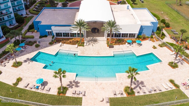 Building Photo - 241 Riverside Dr