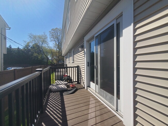 Building Photo - 42 Mariners Ln