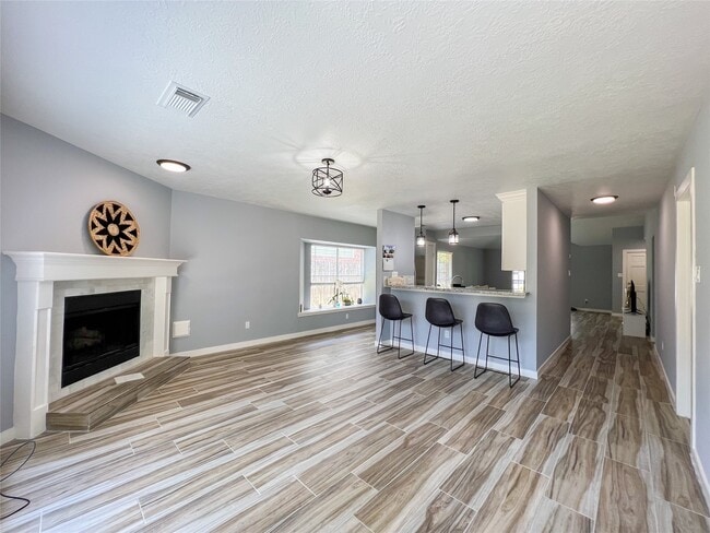Building Photo - 1035 Wentworth Dr