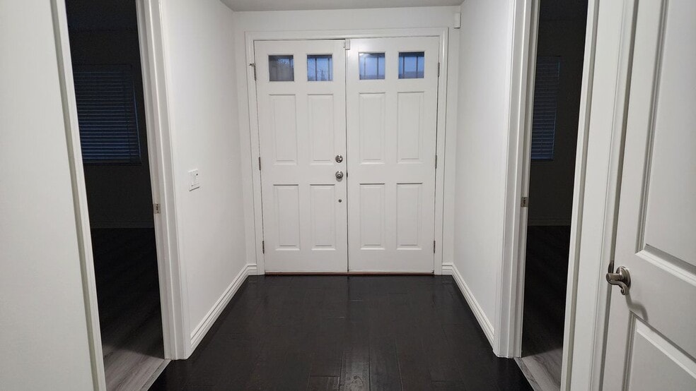 Building Photo - 17986 Cashew St