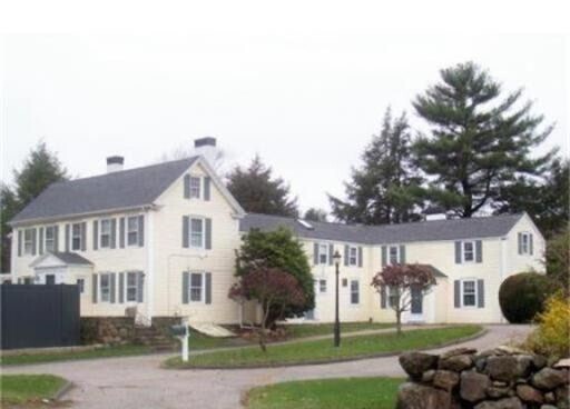 Primary Photo - 48 Clapboardtree St