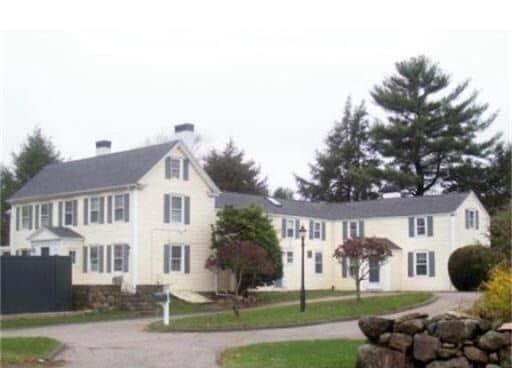 Building Photo - 48 Clapboardtree St