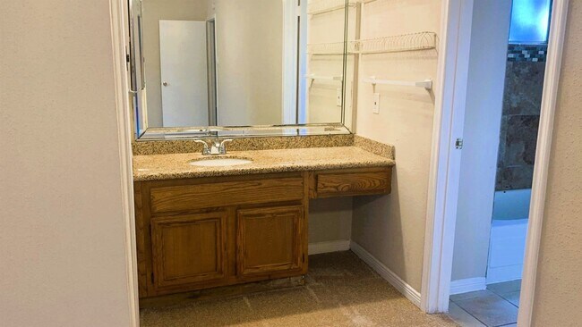 Building Photo - 3730 Village Grove Dr
