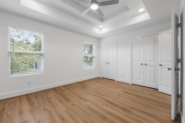 Building Photo - 1222 E 33rd St