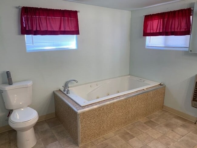 Building Photo - Renovated Single Wide with great features ...