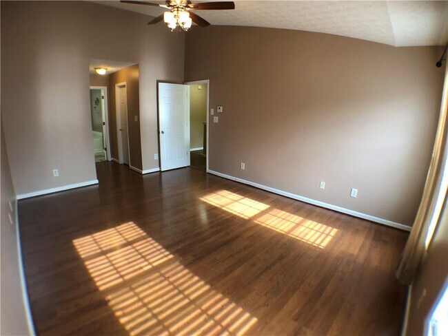 Building Photo - 3337 Baymount Way