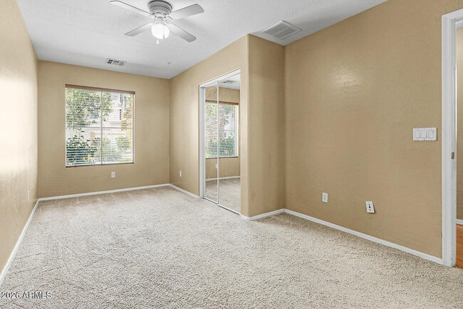 Building Photo - 751 N Port Dr