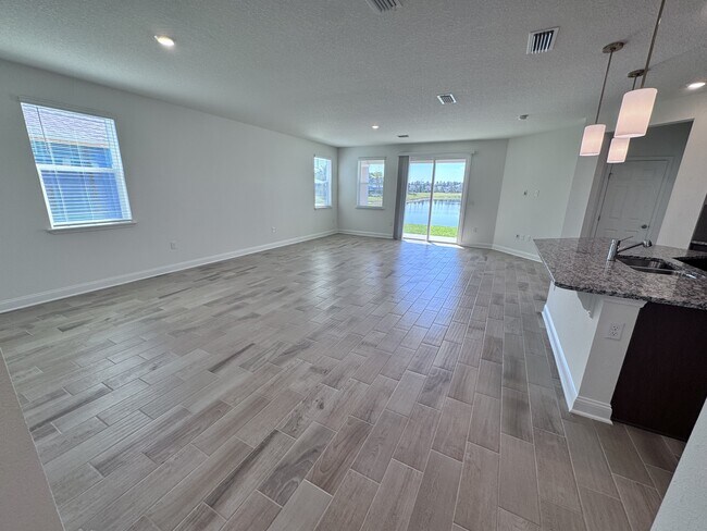 Building Photo - 11156 Spg Mdws Rd